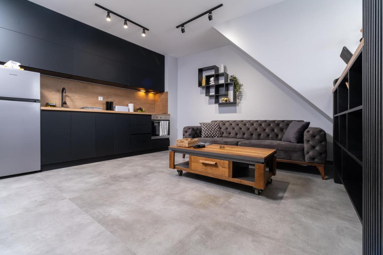 Chic 1Br Apartment With Balcony In プロヴディフ エクステリア 写真