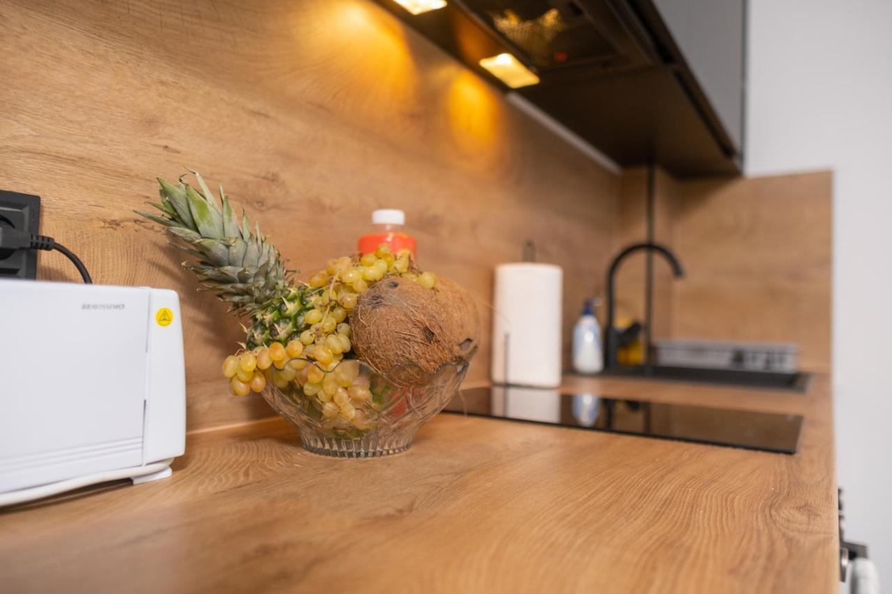 Chic 1Br Apartment With Balcony In プロヴディフ エクステリア 写真