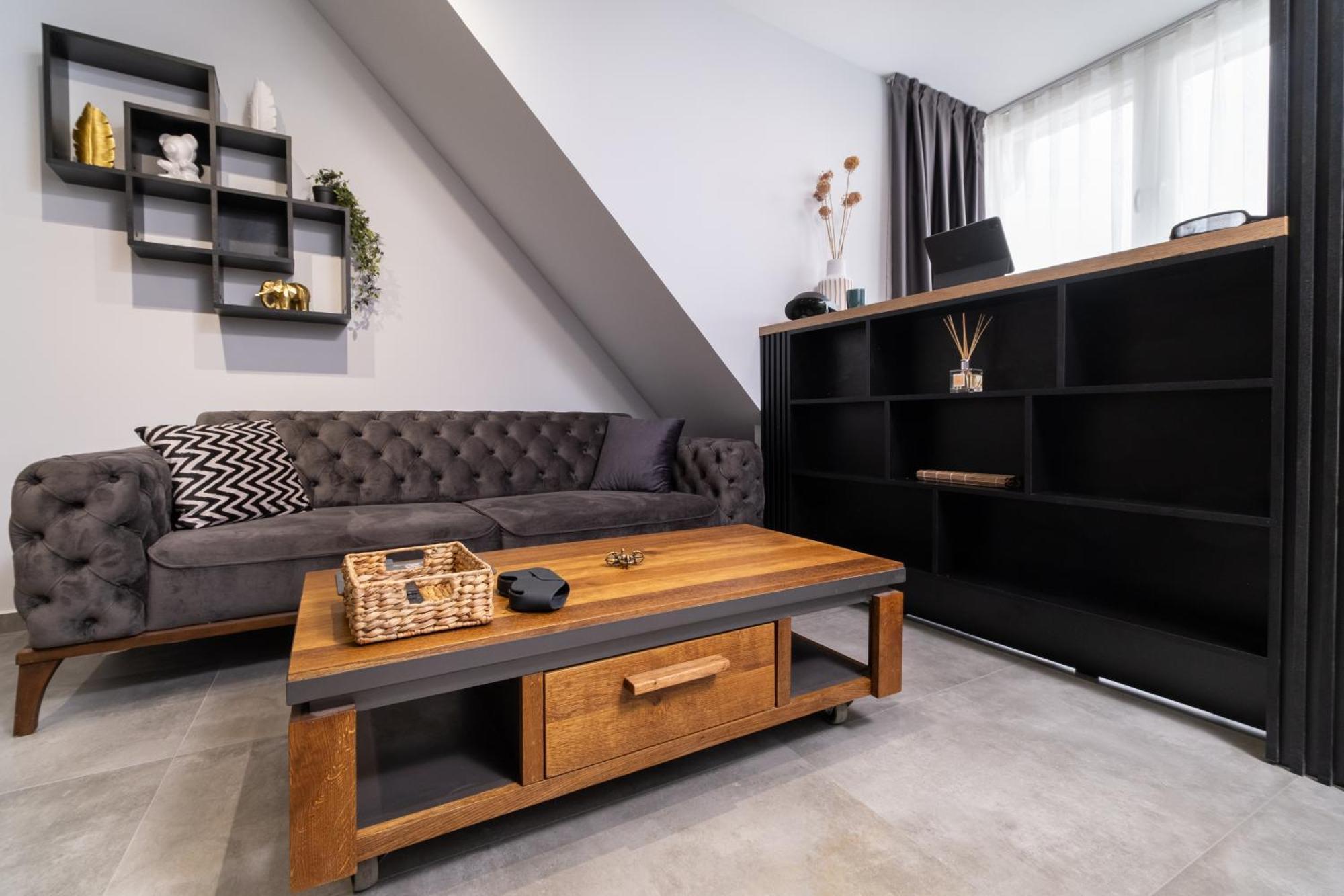 Chic 1Br Apartment With Balcony In プロヴディフ エクステリア 写真
